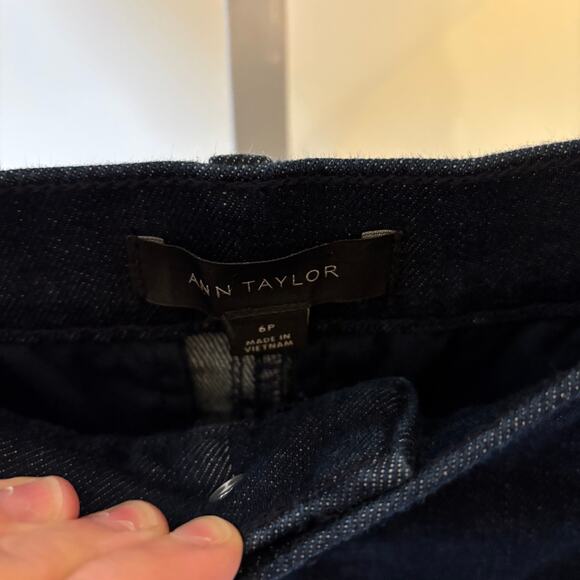 Ann Taylor NWOT Women's The Denim Trouser Pant Size 6P - Picture 4 of 7